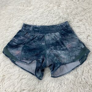 Lululemon Hotty Hot Short II *Long 4" Azurite Mint Tint Multi / Mystic Green